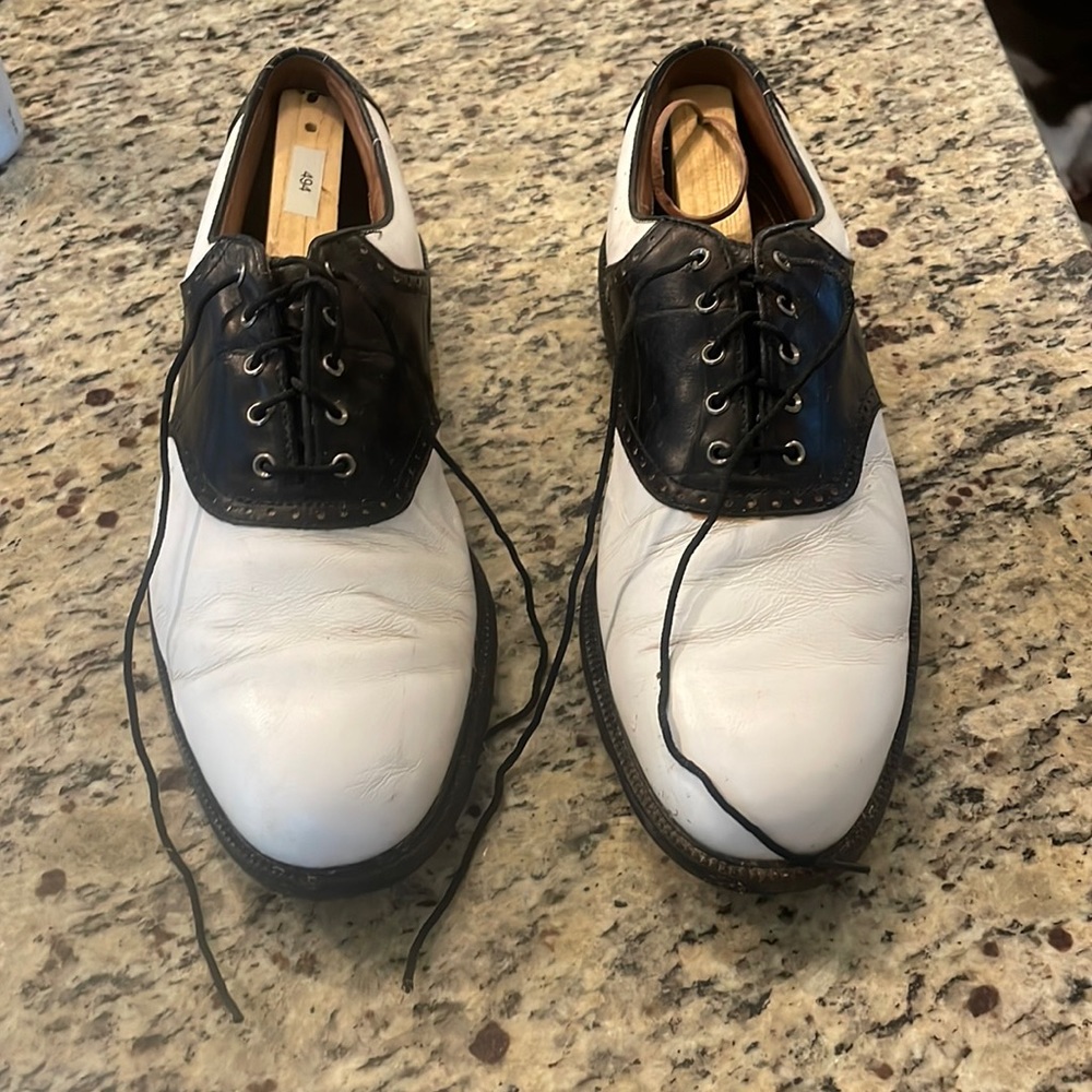 Footjoy Icon Golf Shoes- Size 11 1/2M